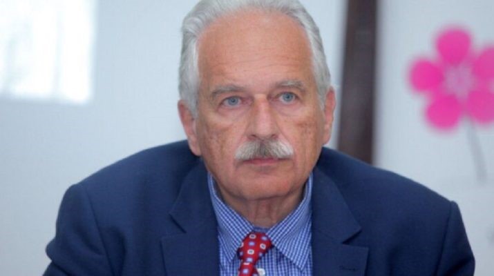 Προτείνει την επέκταση του ωραρίου κατά μία ώρα