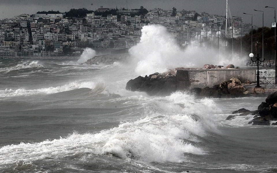 Καταιγίδες φέρνει η κακοκαιρία "Κίρκη"