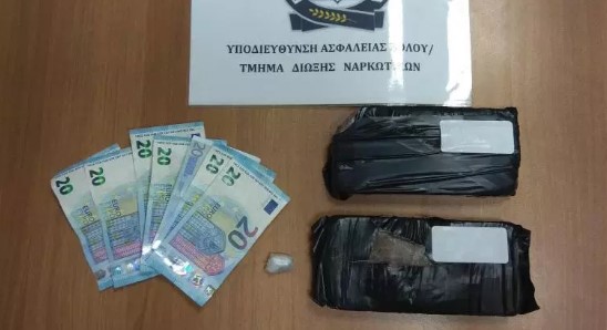 Συνελήφθη στα ΚΤΕΛ με ένα κιλό ηρωίνη
