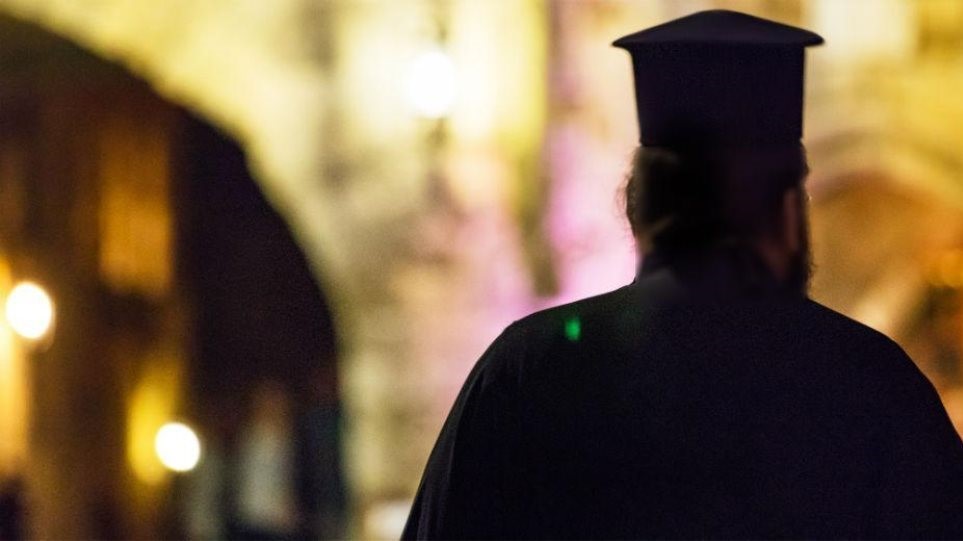 50χρονος ιερέας πέθανε από Covid-19 στη Νάουσα