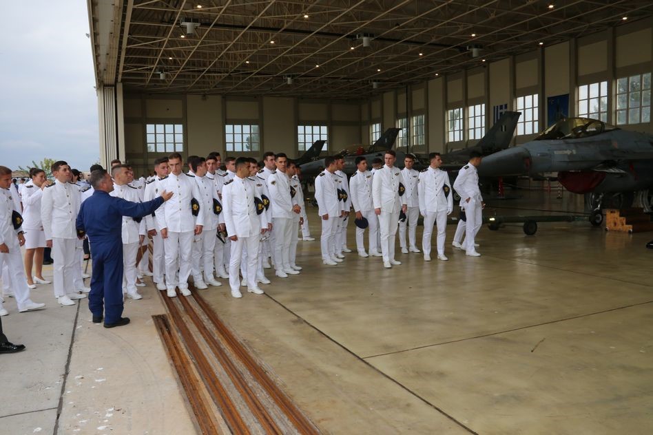 Σπουδαστές της Σχολής Ικάρων σε ΑΤΑ και 110 ΠM