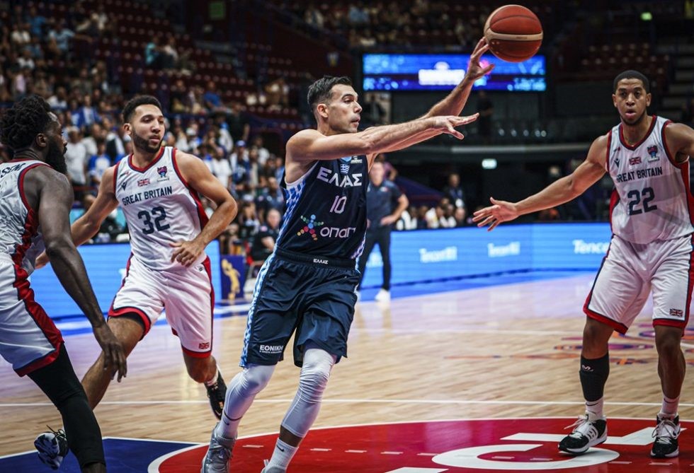 Τρία στα τρία για τη "γαλανόλευκη"