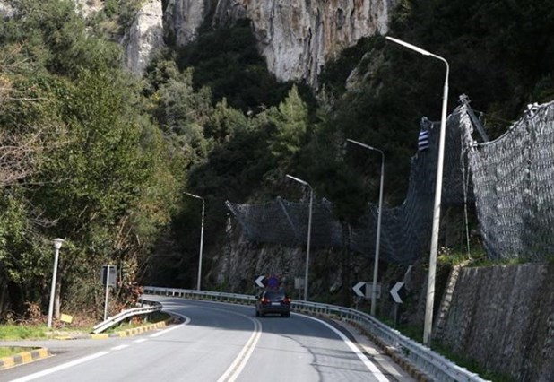 Εργα βραχοπροστασίας στην κοιλάδα των Τεμπών