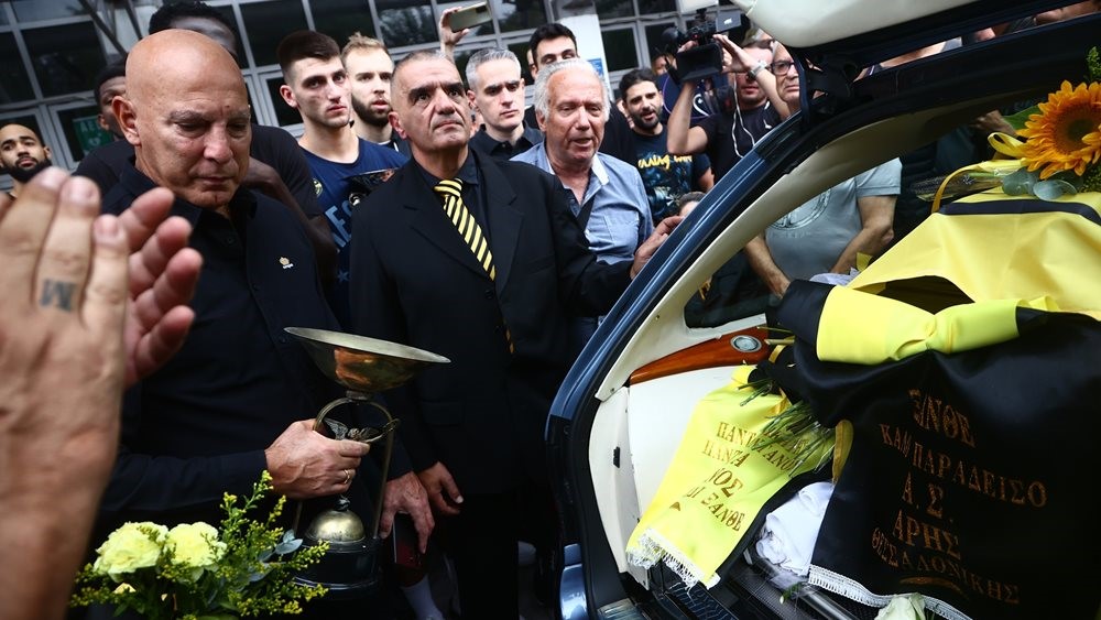 Το τελευταίο "αντίο" στον Γιάννη Ιωαννίδη