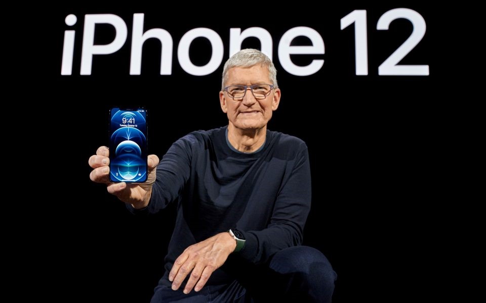 Παρουσιάστηκε η νέα σειρά iPhone 12 