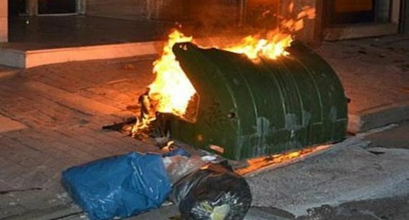 Πενήντα κάδοι στις φλόγες μέσα σε δύο μήνες