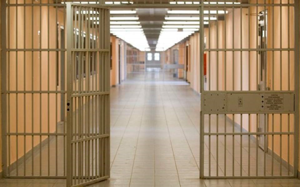 Ξυλοδαρμός κρατούμενου στις φυλακές 