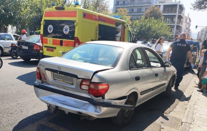 Καραμπόλα τεσσάρων αυτοκινήτων