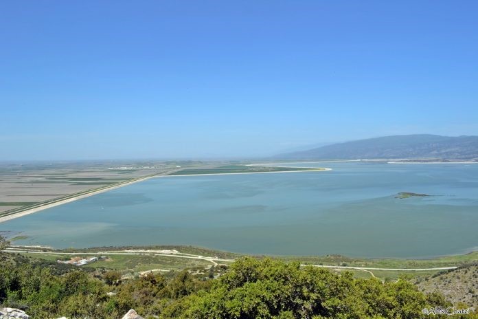 Ανεβαίνει η στάθμη του νερού στη λίμνη Κάρλα 