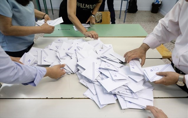Σε 296 εκλογικά τμήματα ψηφίζουν οι Καρδιτσιώτες