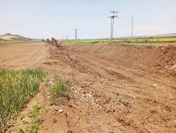 Καθαρισμοί ρεμάτων σε έξι Τοπικές Κοινότητες του Τυρνάβου