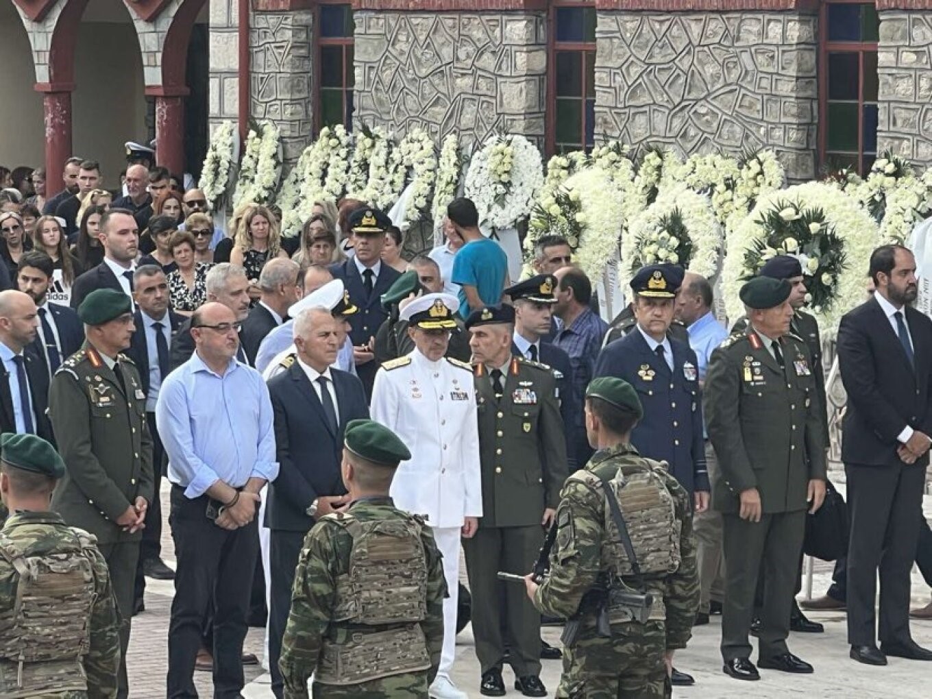 Είπαν το τελευταίο "αντίο" στον 27χρονο Γιώργο Βούλγαρη