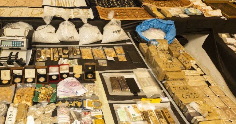 Τέσσερις προφυλακίσεις, στον ανακριτή άλλοι 18