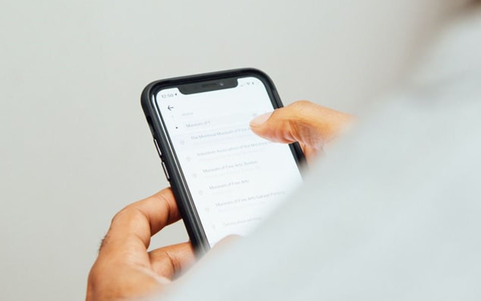 ‘Ερχεται φραγή στα πενταψήφια