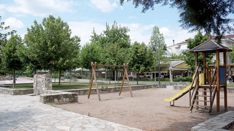 Έτοιμη η μεγαλύτερη παιδική χαρά της Λάρισας