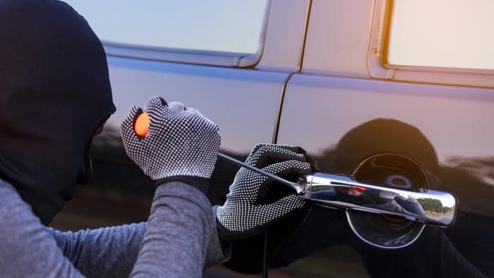 Στη "φάκα" της ΕΛΑΣ σπείρα για κλοπές 64 αυτοκινήτων