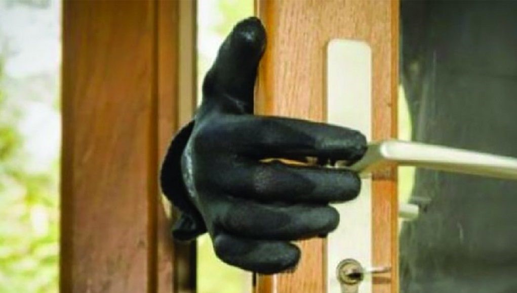 Ακόμη τρία σπίτια «άνοιξε» η σπείρα διαρρηκτών