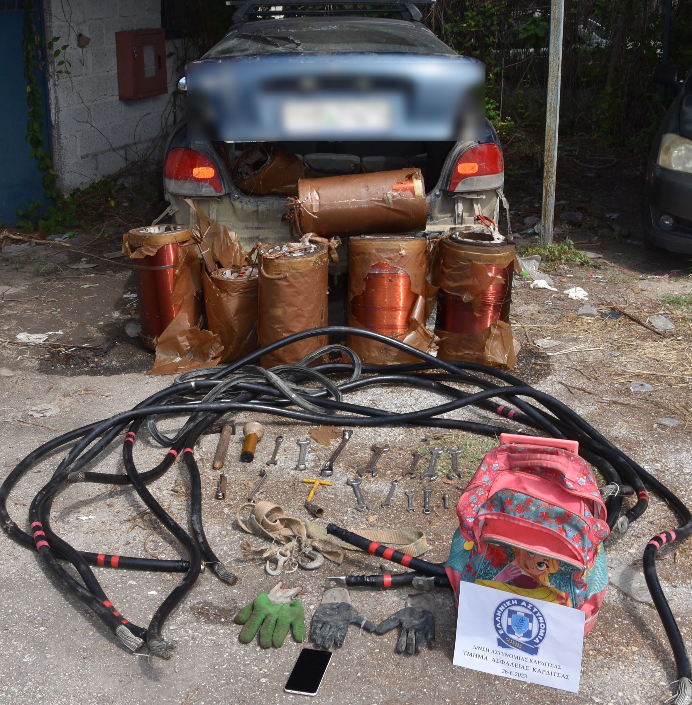 Tέσσερις συλλήψεις για εκατοντάδες κλοπές μετασχηματιστών