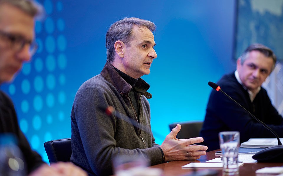 "Ο Τσίπρας τάζει χρήματα που δεν υπάρχουν"