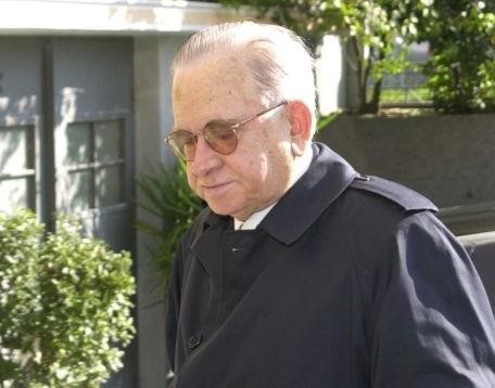 Πέθανε ο Βασίλης Κόκκινος