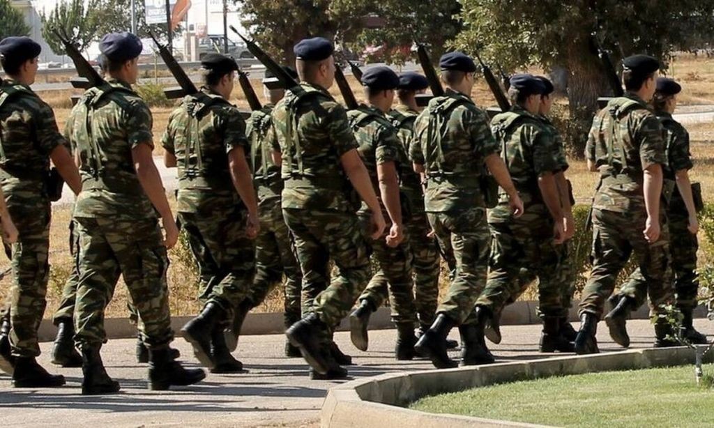 Πέντε ημέρες άδεια για τους εμβολιασμένους στρατεύσιμους