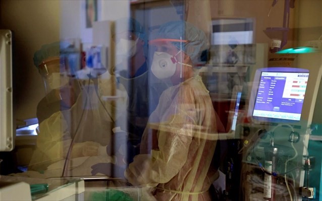 Σε κρίσιμη κατάσταση το αγοράκι που βρέθηκε μέσα σε βαρέλι