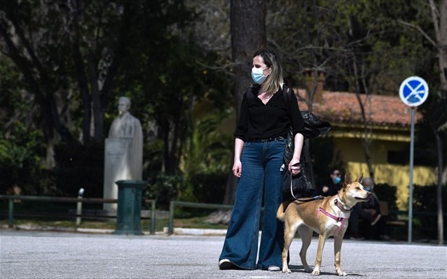 Η επιτροπή δεν είπε ποτέ να βγουν οι μάσκες
