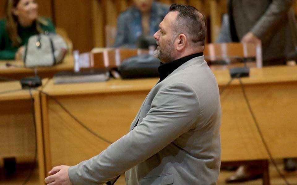 Προκλητικός ο Λαγός στην απολογία του