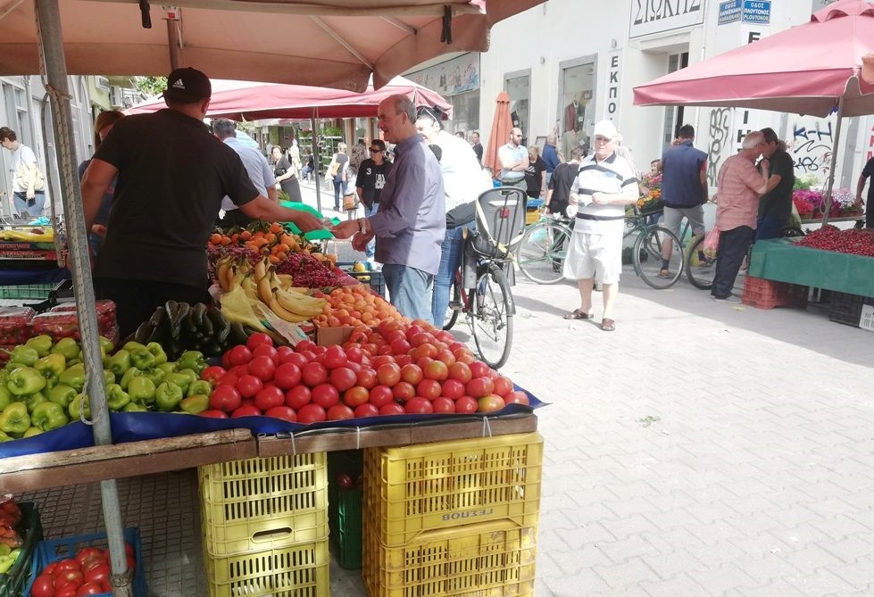 Κανονικά λειτουργεί η λαϊκή αγορά στην οδό Καραϊσκάκη
