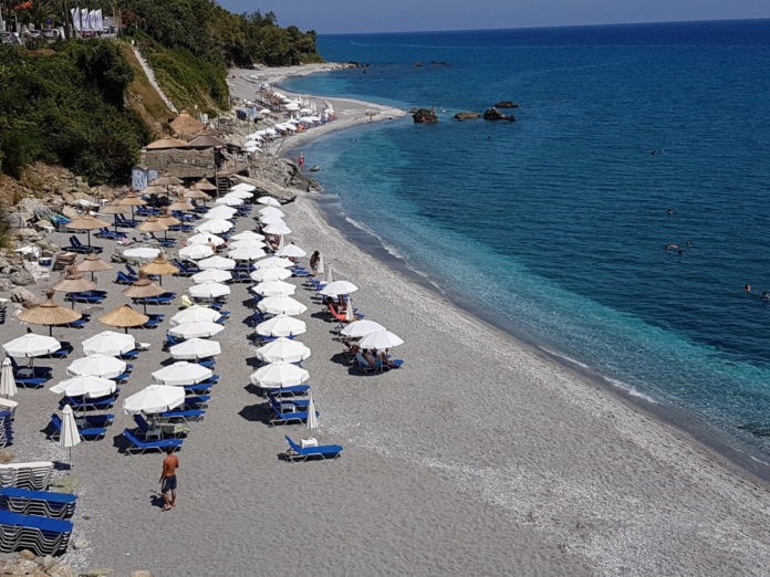 Πολωνοί, Σέρβοι και Ρουμάνοι προτιμούν τα παράλια