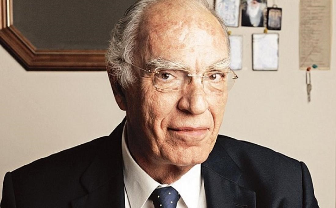 Στη ΜΕΘ διασωληνωμένος ο Βασίλης Λεβέντης