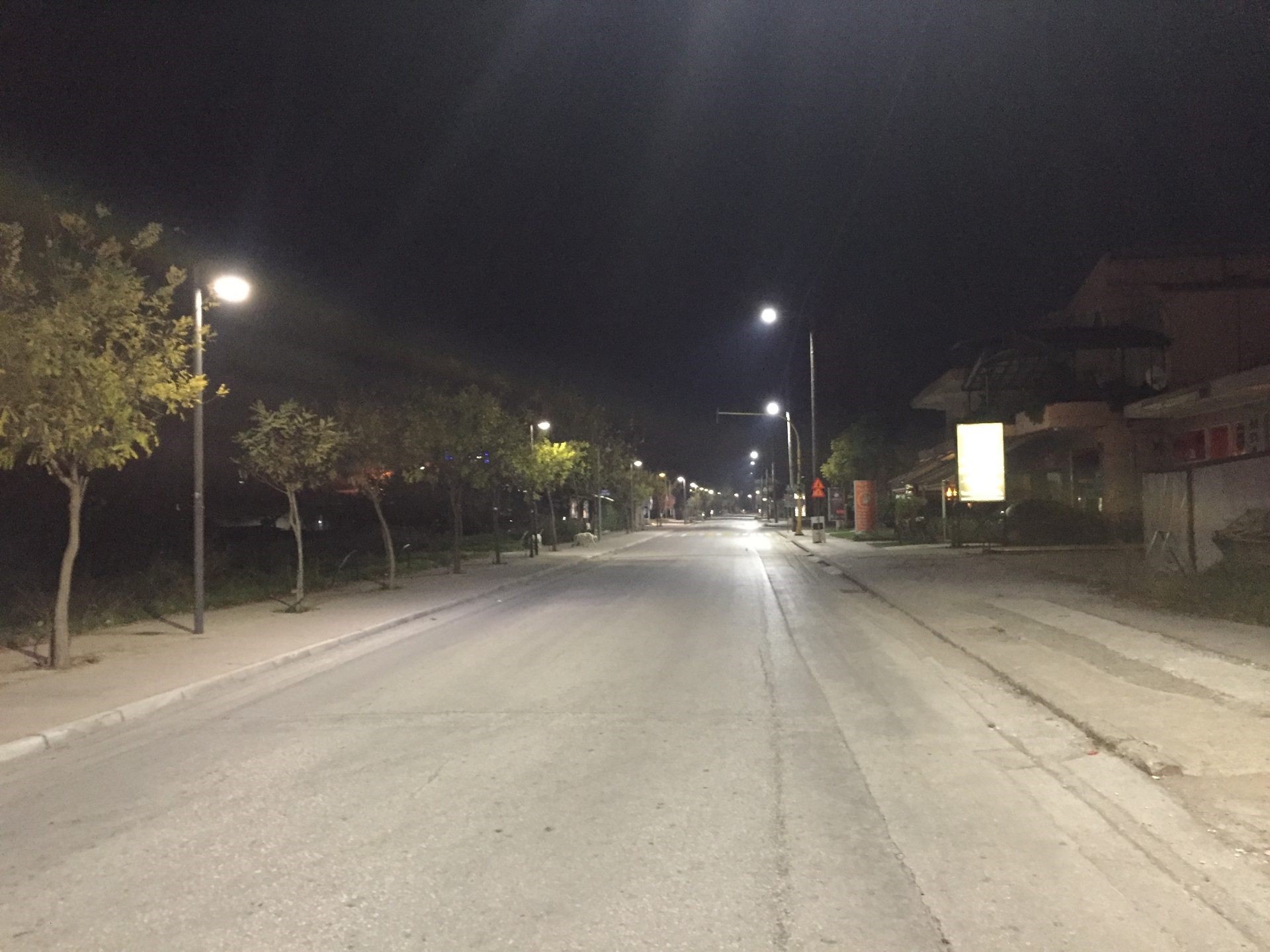 Με 2.000 λαμπτήρες LED αλλάζει ο φωτισμός