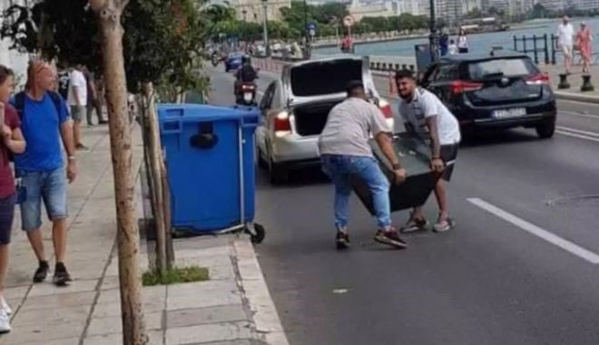 Άρπαξαν χρηματοκιβώτιο και τους έπεσε στη μέση του δρόμου