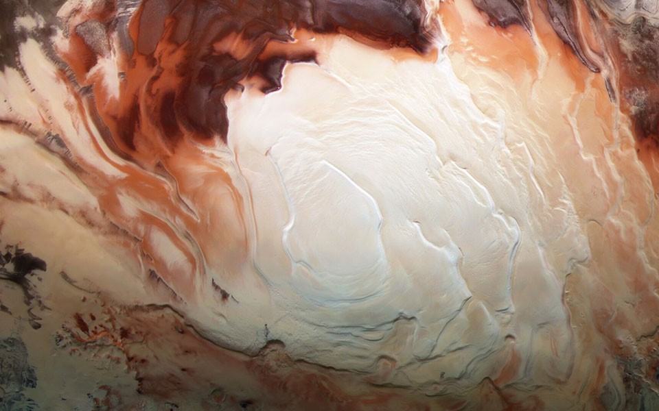 Νέες ενδείξεις για ύπαρξη νερού σε υγρή μορφή στον Άρη