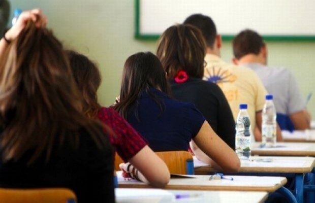"Κλείνουν" σχολικά τμήματα και τάξεις λόγω κορωνοϊού