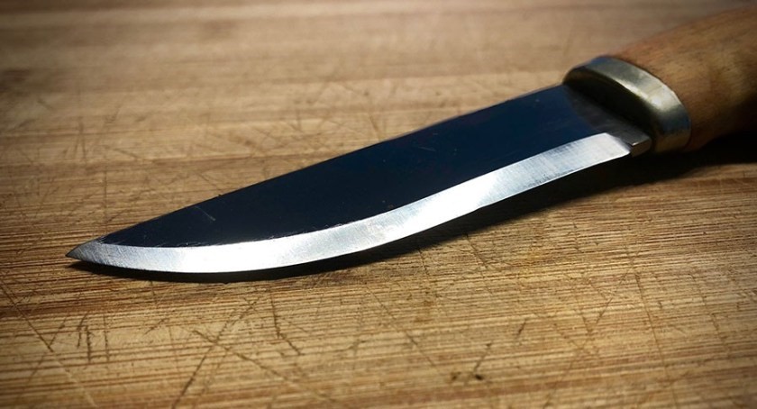 80χρονη απείλησε τον 81χρονο σύζυγό της με μαχαίρι…