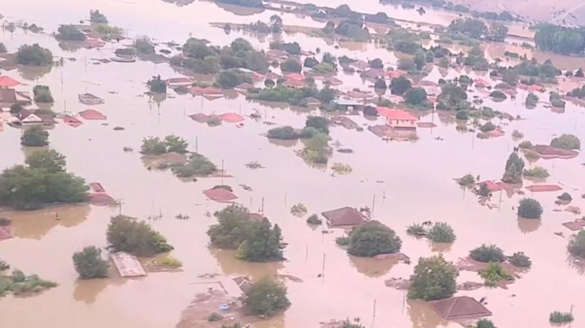 Μετεγκατάσταση ζητούν οι κάτοικοι μετά τις φονικές πλημμύρες