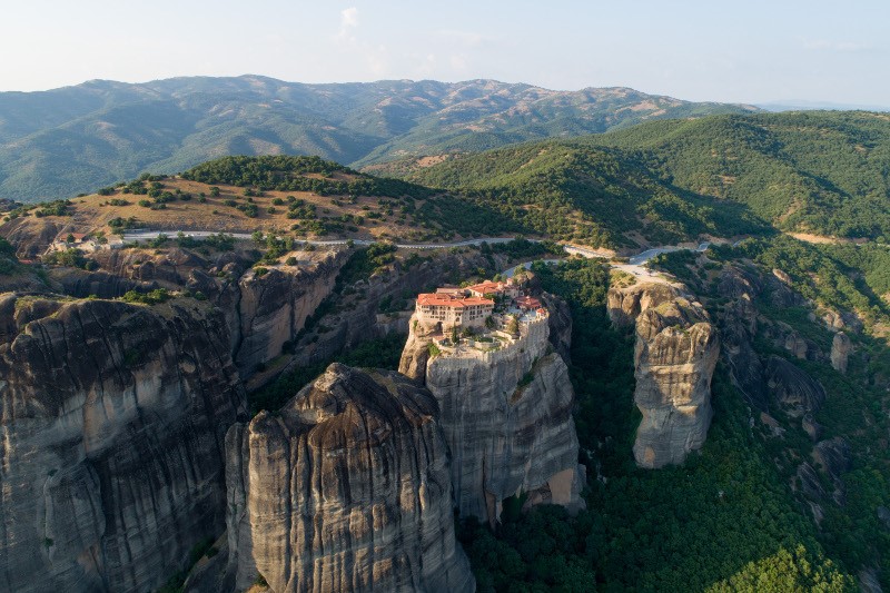 Δημοσιογράφος αποθεώνει τα Μετέωρα 