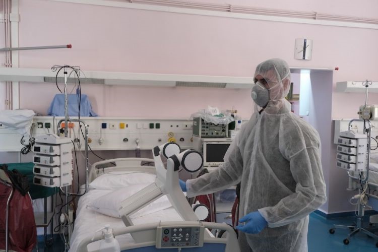 Πέθαναν δυο ηλικιωμένες από επιπλοκές του κορωνοϊού