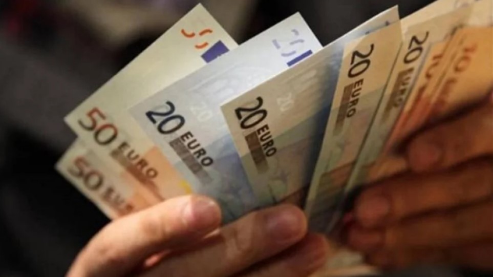 Κατώτατος μισθός: Στα 663 ευρώ αυξάνεται από 1η Ιανουαρίου