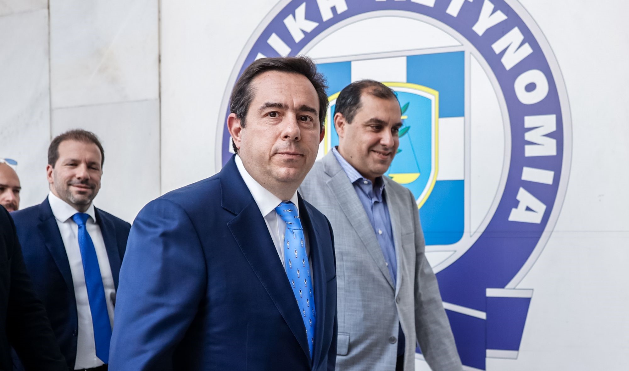 Το πρώτο μήνυμα μετά την παραίτησή του