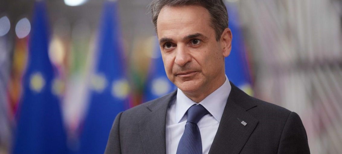 Ξανά τα σενάρια για εκλογές  - ανασχηματισμό