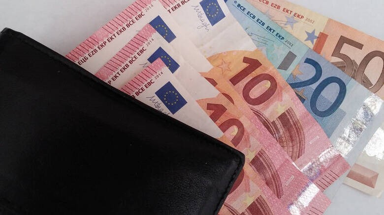 Αυξήθηκε το διαθέσιμο εισόδημα των νοικοκυριών