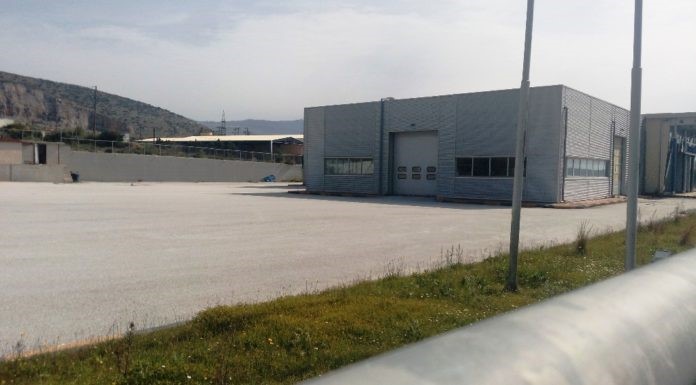 Πυρκαγιά στο υπόγειο του κέντρου προσφύγων