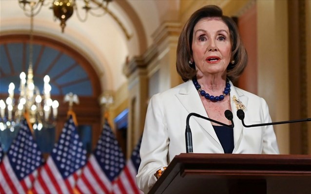 Την παραπομπή Τραμπ ζητά η Πελόζι