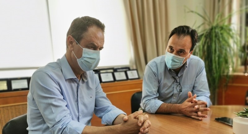 Στα Τρίκαλα ο Στέλιος Κονταδάκης