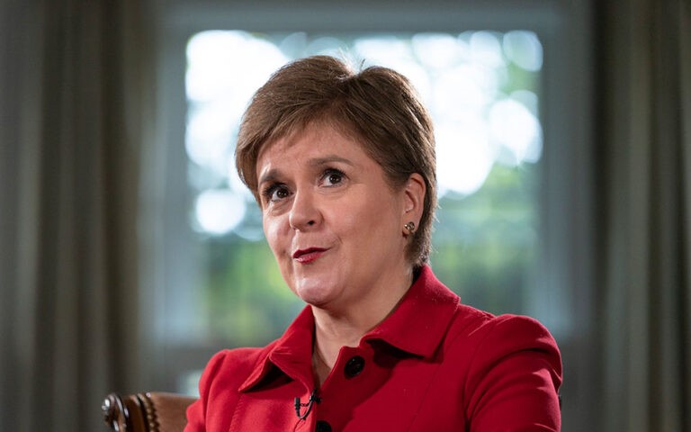 Συνελήφθη η πρώην πρωθυπουργός Νίκολα Στέρτζον