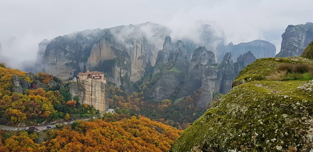 Ετάπ με θέα τα Μετέωρα και τη λίμνη των Ιωαννίνων