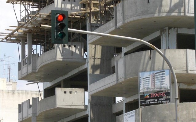 Μόλις 52 άδειες εκδόθηκαν τον Απρίλιο στη Θεσσαλία