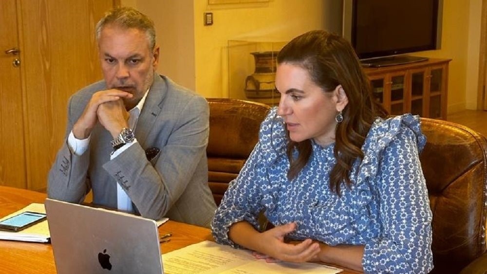 Τηλεδιάσκεψη με ξενοδόχους για τα προβλήματα στη Θεσσαλία